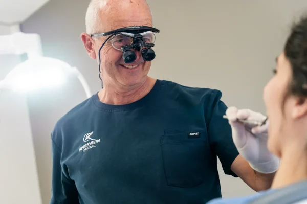 dr stuart malone examining patient riverview dental shepparton vic 158