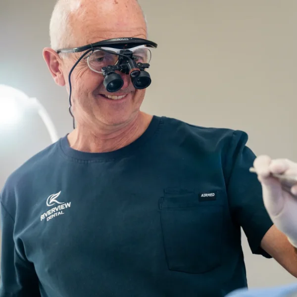 dr stuart malone examining patient riverview dental shepparton vic 158