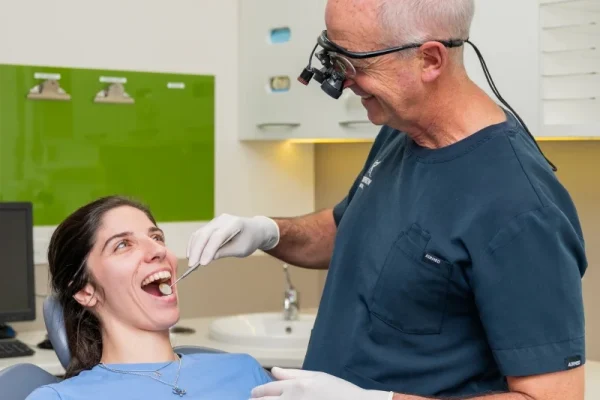 dr stuart malone examining patient riverview dental shepparton vic 156